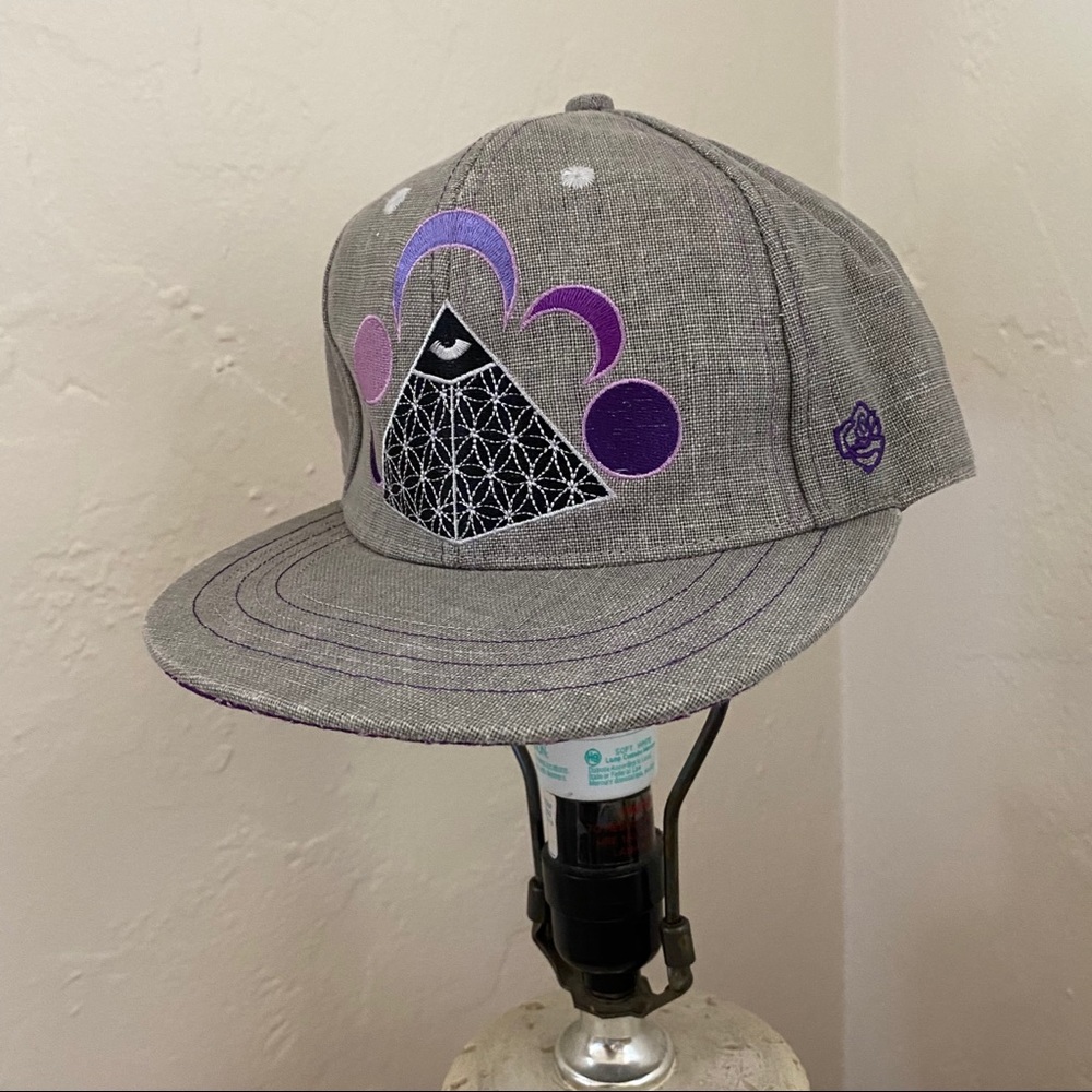 Lyrical Visions hat - never worn